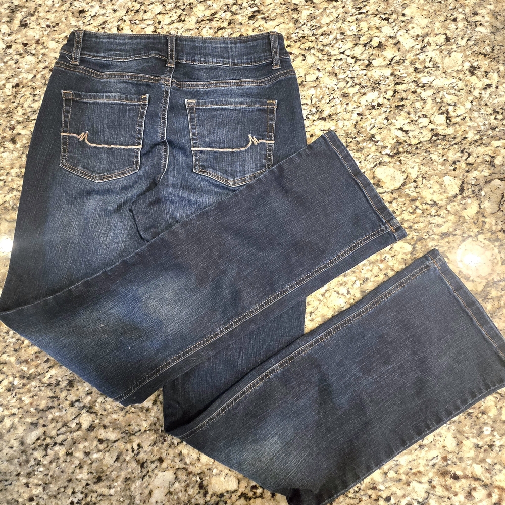 Maurices Dark Wash Straight Leg Jeans Womens 8 Long Trendy Denim Jeans